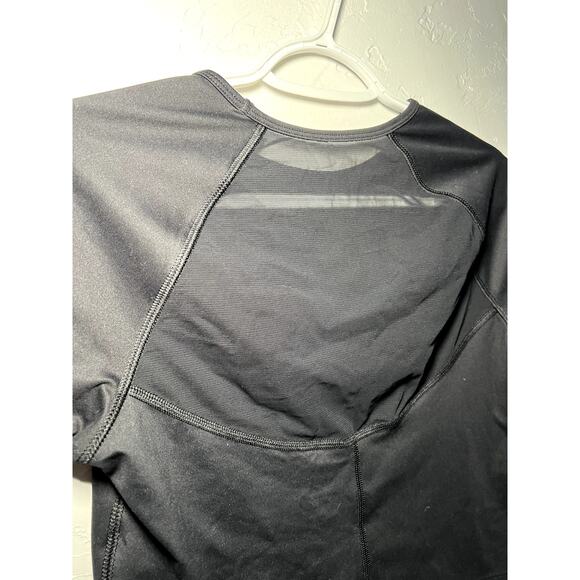 Old Navy Active mesh back long sleeve crop top womens XS athleisure balletcore - Picture 4 of 6